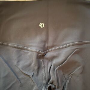 Lululemon Size 4 Grey Align 3/4 length cropped leggings